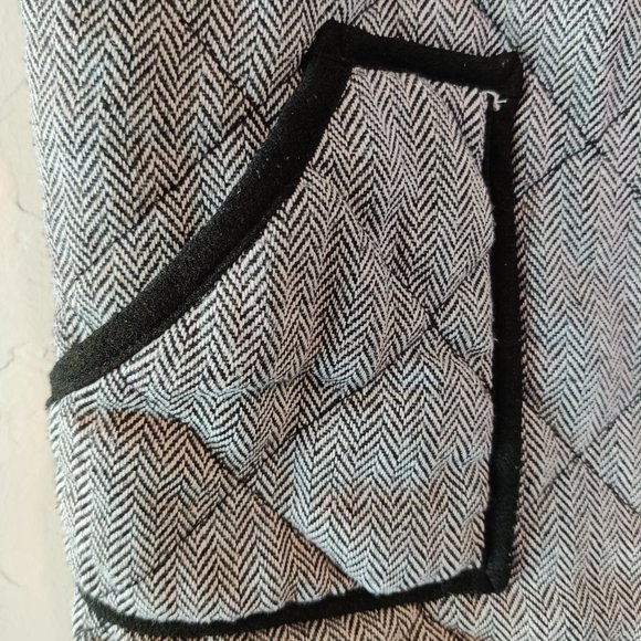 41 Hawthorn Vest - Picture 5 of 9